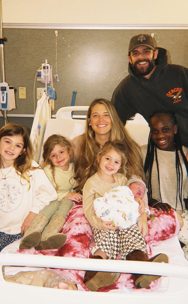 Image 36: Thomas Rhett and Lauren Akins