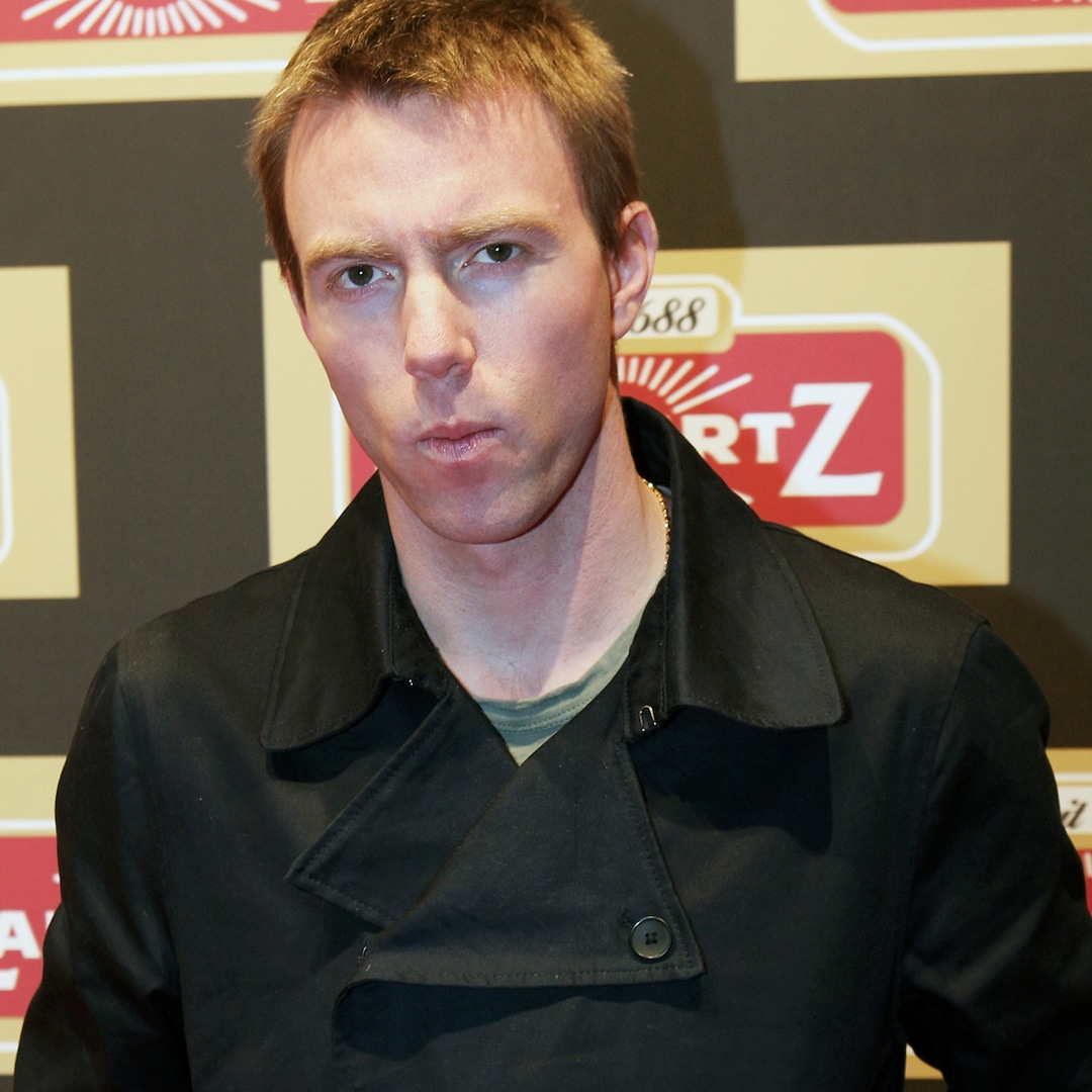 Elijah Blue Allman, filho de Cher, é preso por agressão e invasão