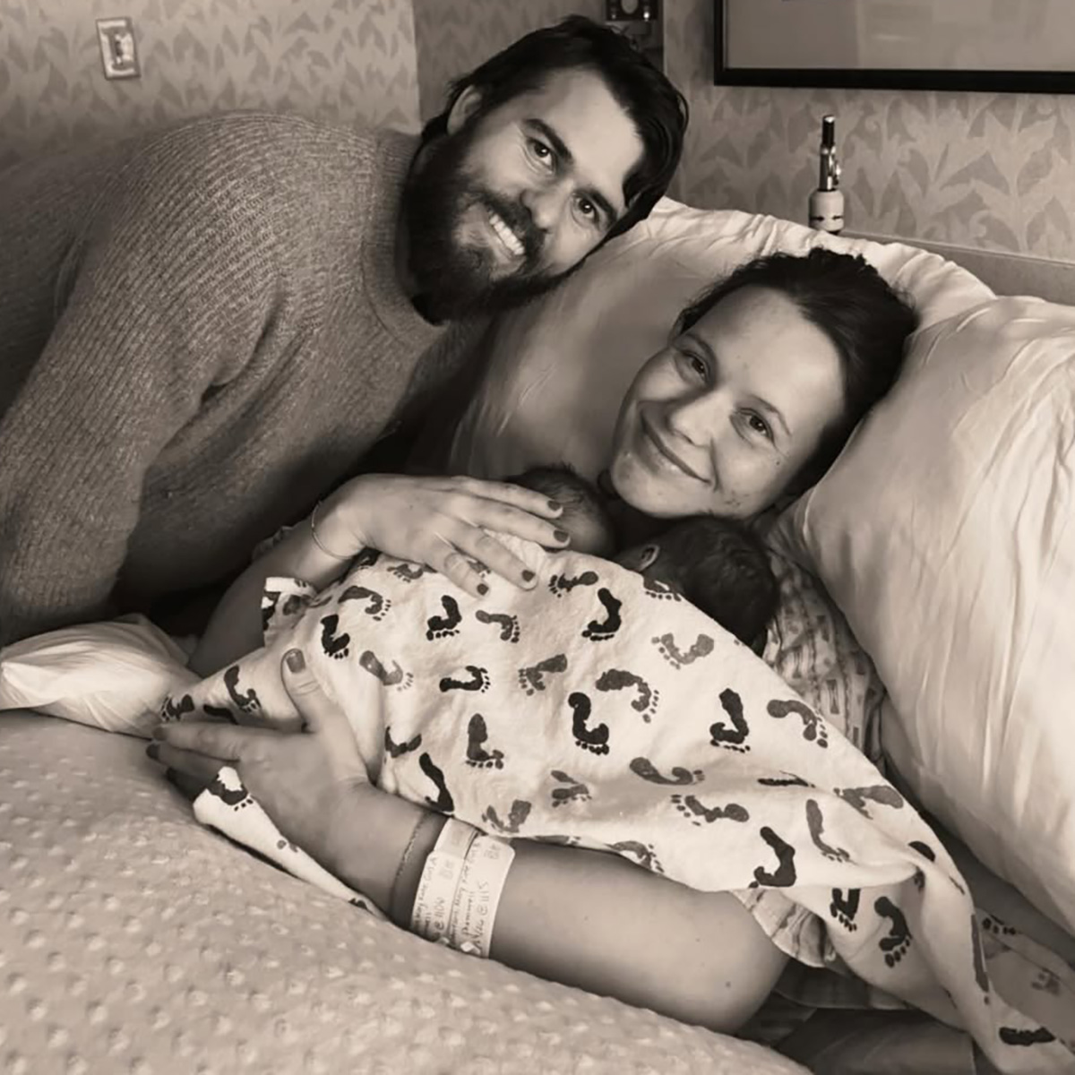 Duck Dynasty's Mary Kate Robertson, John Luke Robertson Welcome Twins