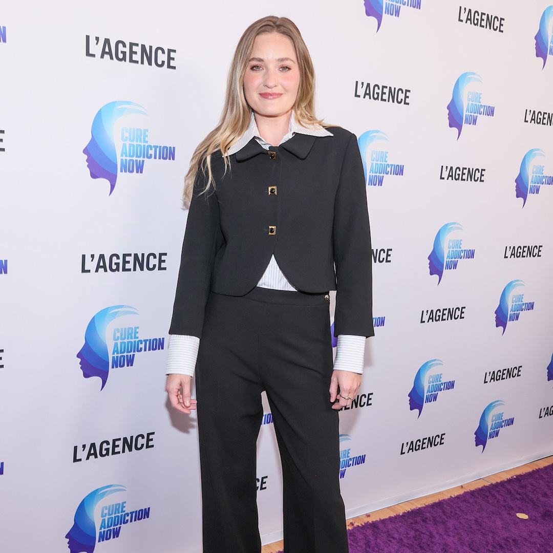 White Lotus AJ Michalka fez o teste para o papel de Aimee Lou Woods