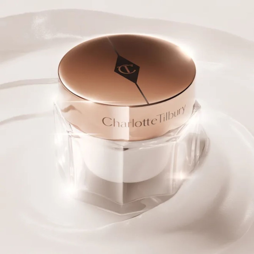 O novo creme mágico de Charlotte Tilbury com peptídeo de recuperação