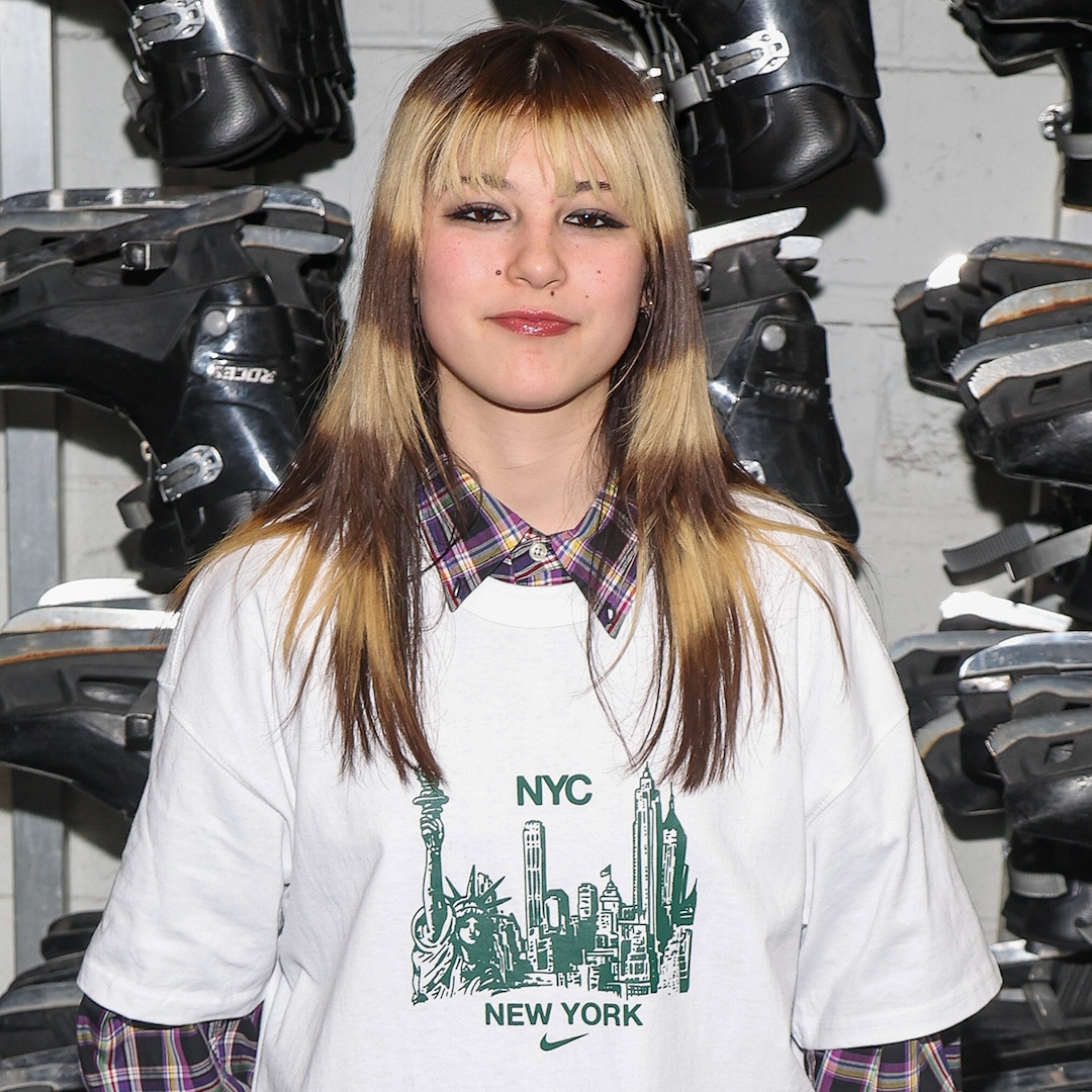 Alysa Liu perseguida no aeroporto após as Olimpíadas, o apelo por privacidade