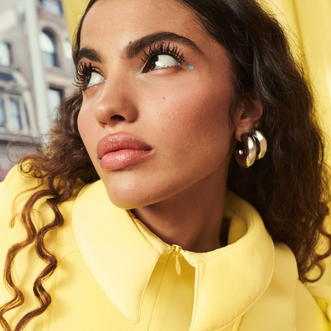 Drugstore Festival Makeup Essentials à venda, a partir de US$ 7