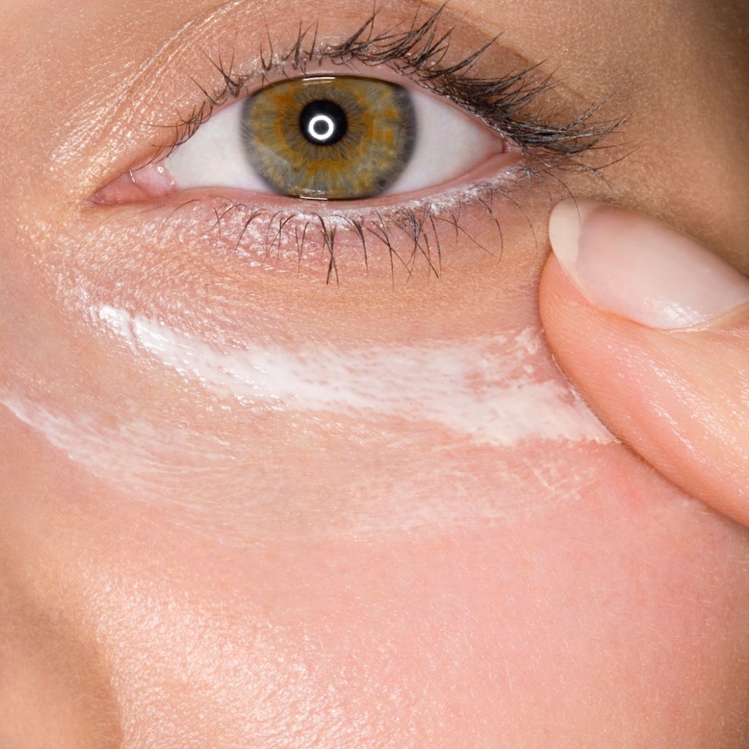 Viral LilyAna Naturals Eye Cream está à venda no Dia do Trabalho Viral LilyAna Naturals Eye Cream está à venda no Dia do Trabalho