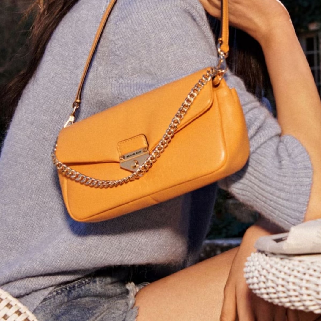 Michael Kors Outlet Novas Bolsas de Primavera: Bolsas Crossbody, Sacolas