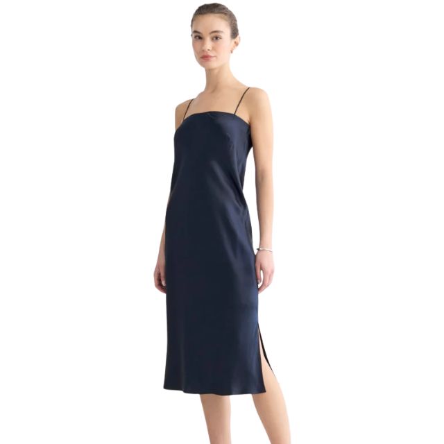 Chelsea Handler's Stylist Molly Levin 90's Dress Red Carpet Trend