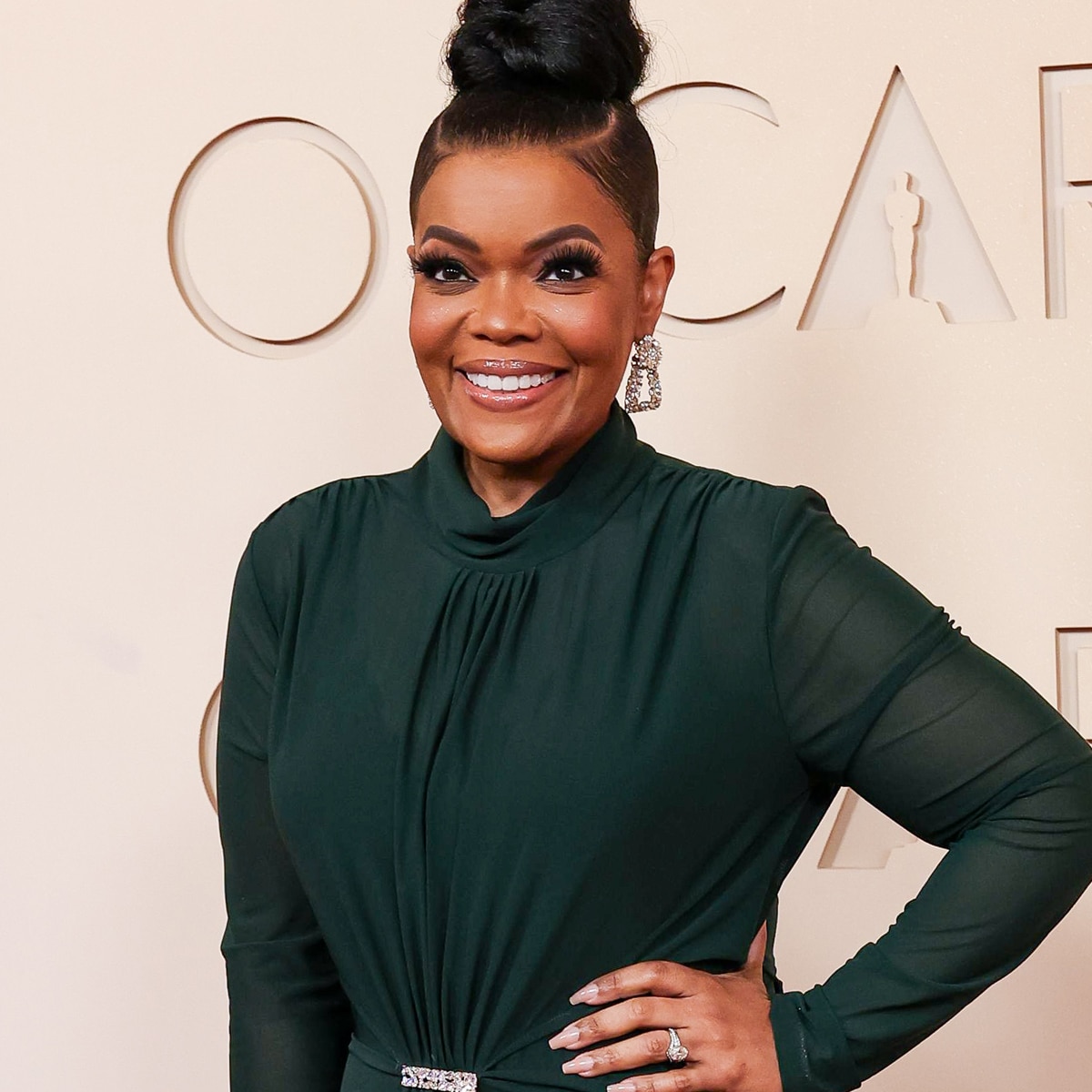 Yvette Nicole Brown arrives at the Oscars 2026 red carpet