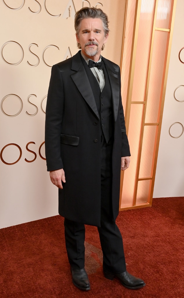 Ethan Hawke arrives at the Oscars 2026 red carpet