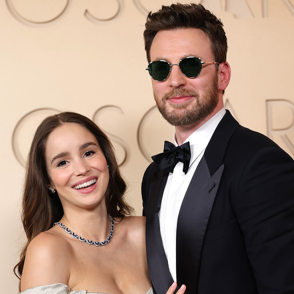 Chris Evans, Alba Baptista Step Out at Oscars After Welcoming Baby