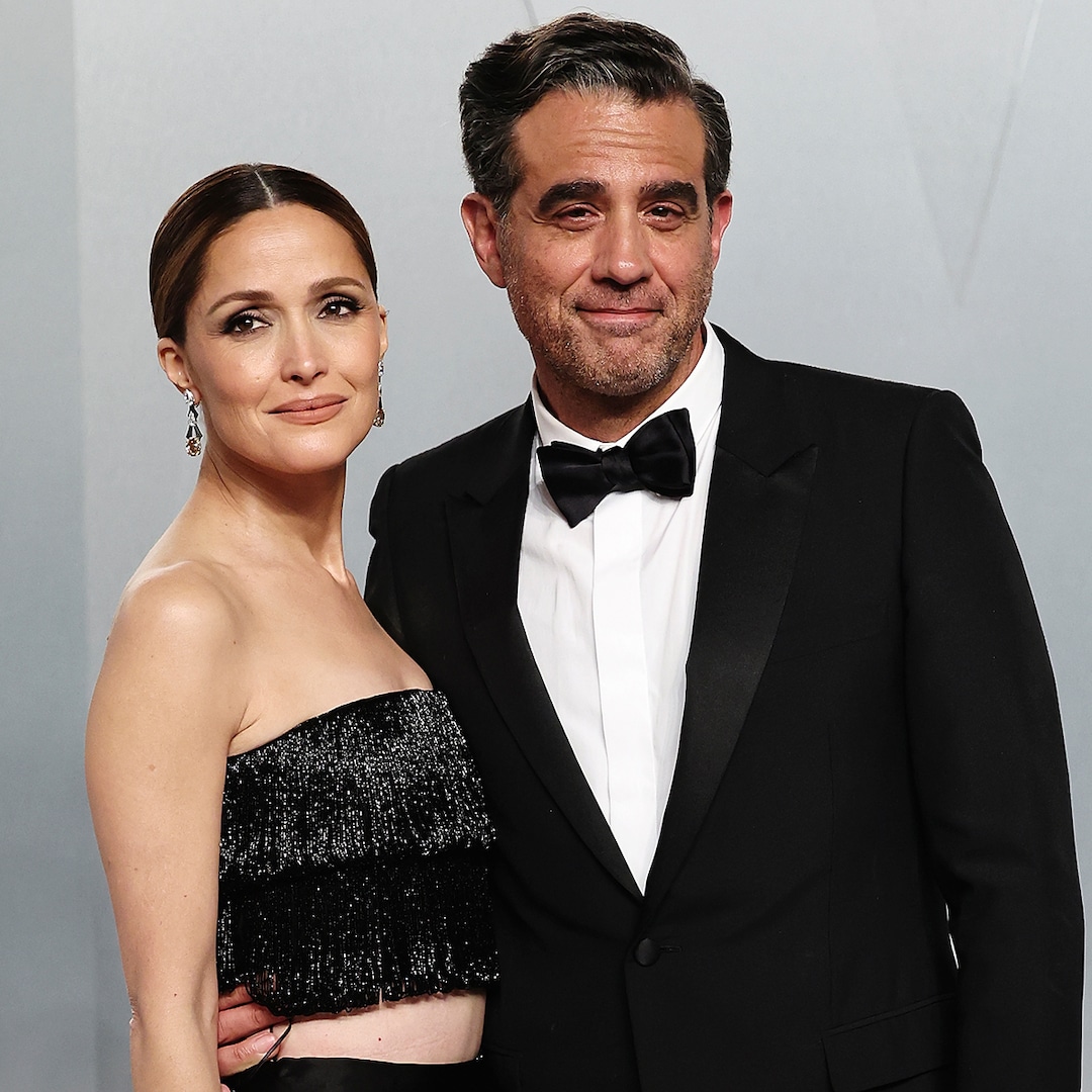 Rose Byrne e Bobby Cannavale no tapete vermelho da Vanity Fair