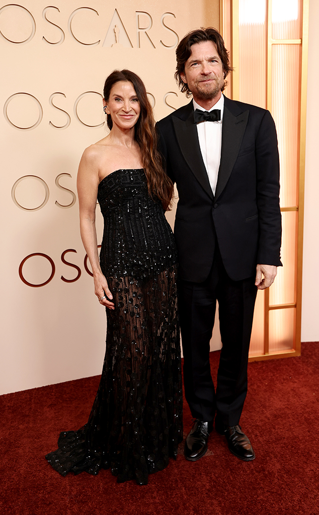 Amanda Anka and Jason Bateman arrive at the Oscars 2026 red carpet