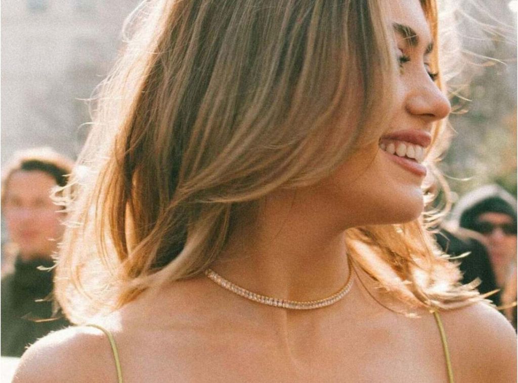 Everyone Was Wearing a Diamond Choker on The Red Carpet Last Night, Get The Look