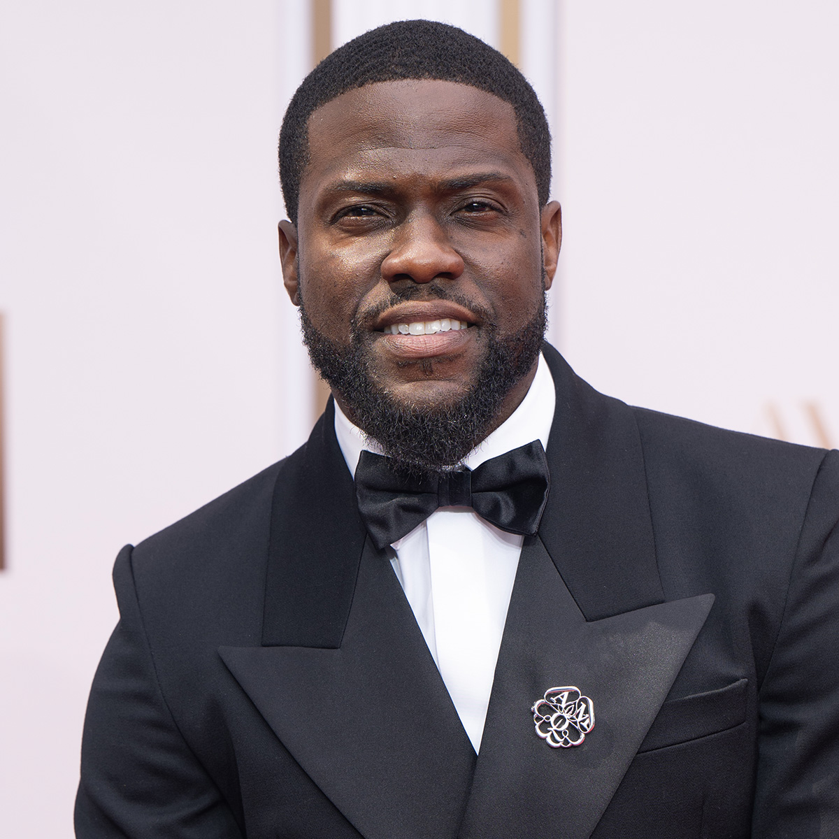 Kevin Hart Playfully Demands "Redo" After Seeing New Wax Statue