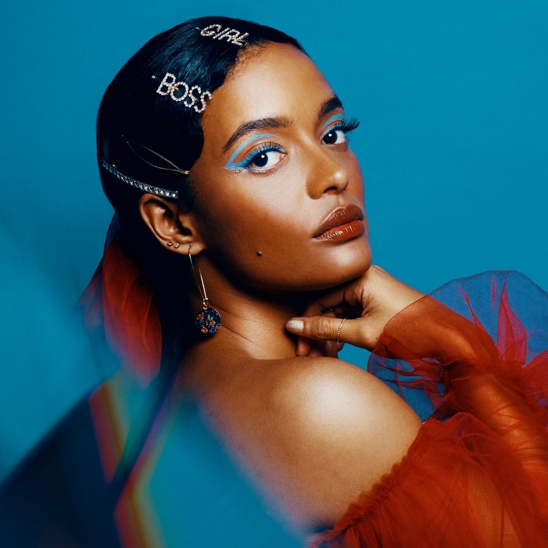 Maquiagem de festival para deserto: base Longwear, pó, primers