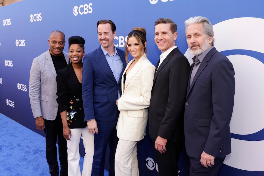 Rocky Carroll, Diona Reasonover, Sean Murray, Katrina Law, Brian Dietzan and Gary Cole from 'NCIS