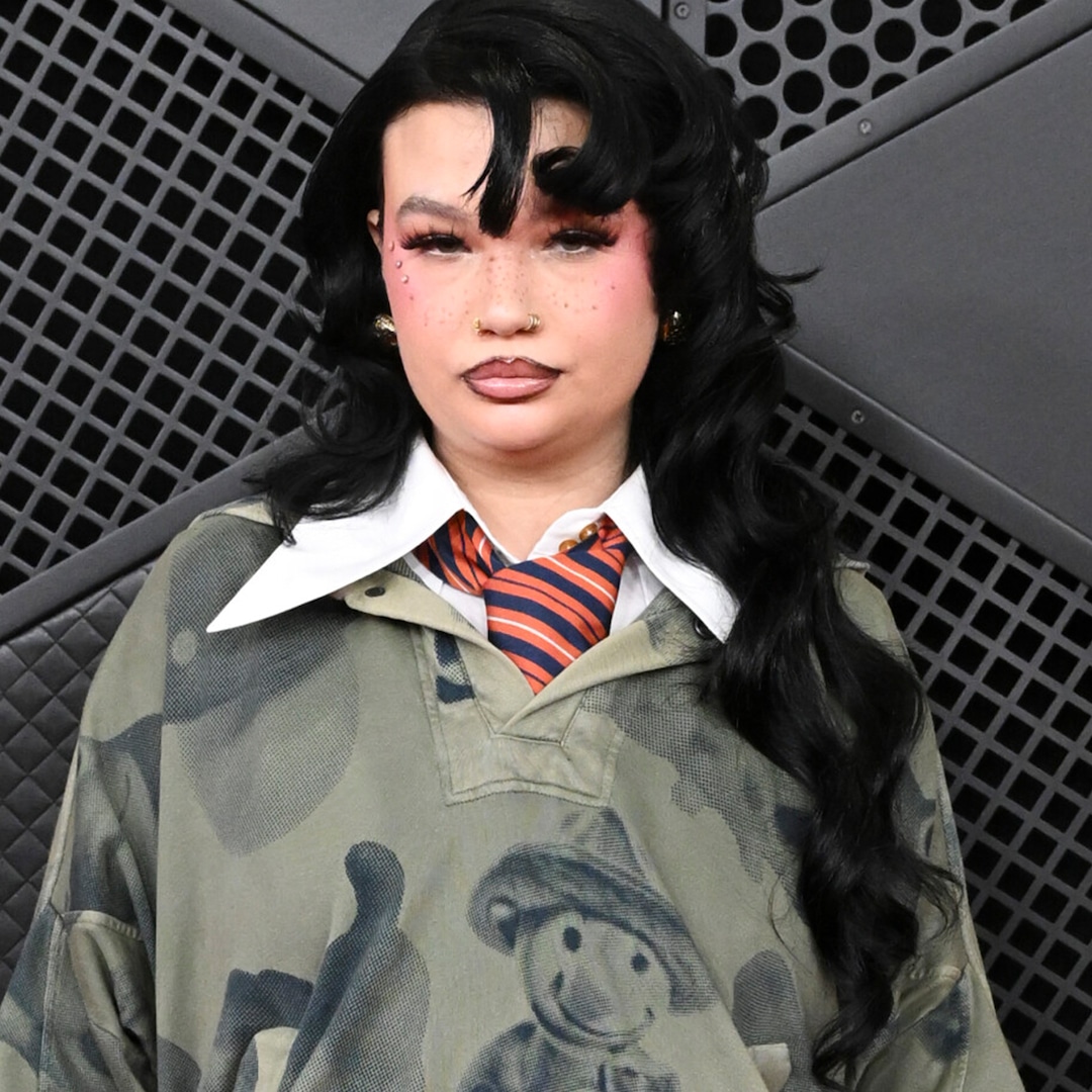 لولا يونغ تقول إنها في “التعافي من المخدرات” بعد انهيارها على المسرح لولا يونغ تقول إنها في “التعافي من المخدرات” بعد انهيارها على المسرح