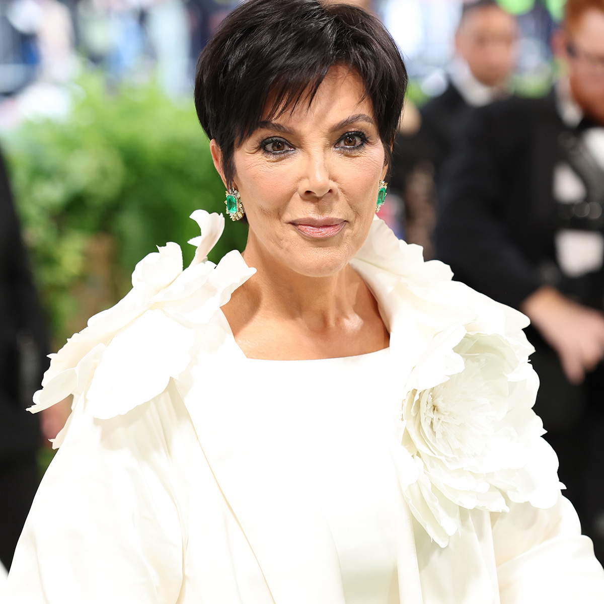 Kris Jenner’s Chic Micro-Bob Transformation May Be Her Boldest Yet