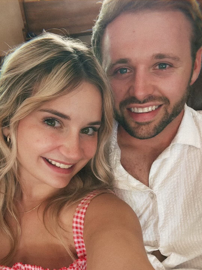 Image 18: Jason Duggar, Maddie Duggar