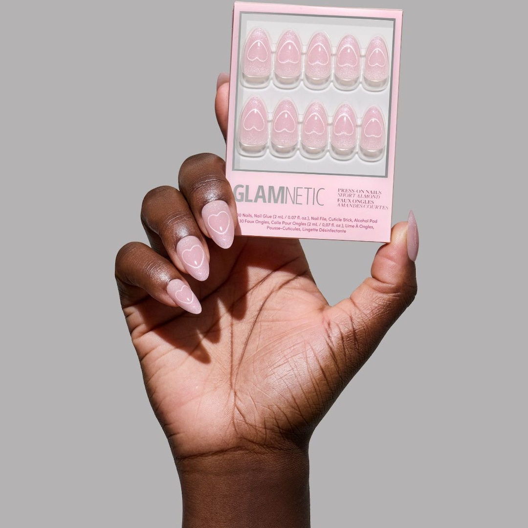 Best Long-Lasting Press-on Nails for Airport Travel Best Long-Lasting Press-on Nails for Airport Travel