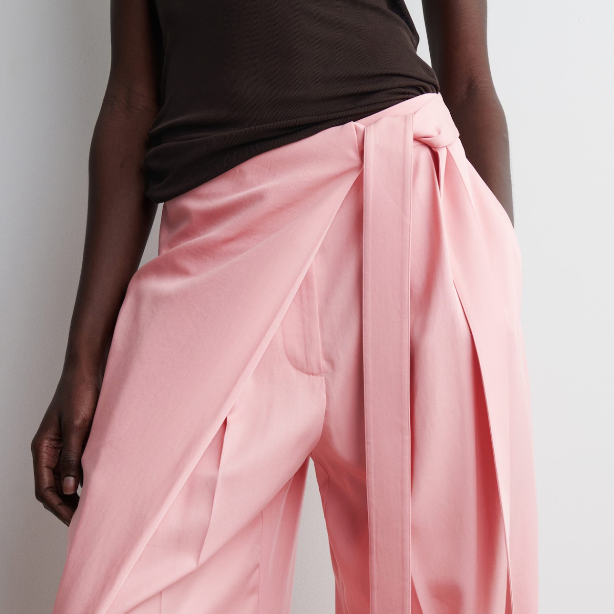 Are Wrap Pants Replacing Jeans? Spring 2026 Trend Explained