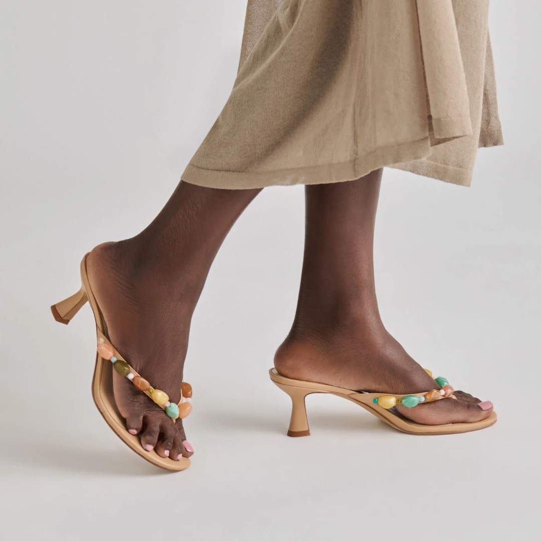 Jeweled Sandal Trend 2026: Trending Styles For Summer Jeweled Sandal Trend 2026: Trending Styles For Summer
