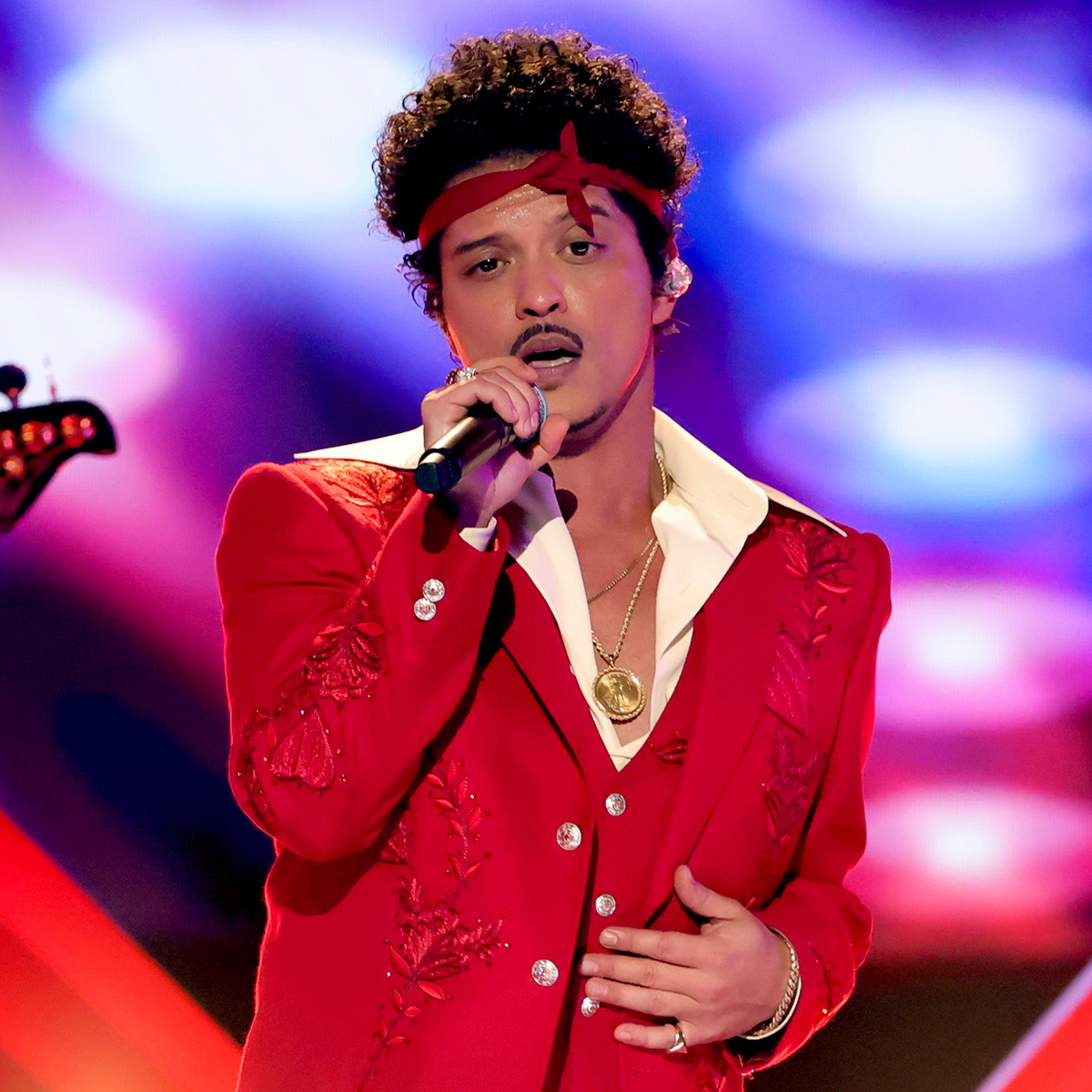 Bruno Mars Jokes He Paid Off Casino After  Million Debt Rumor