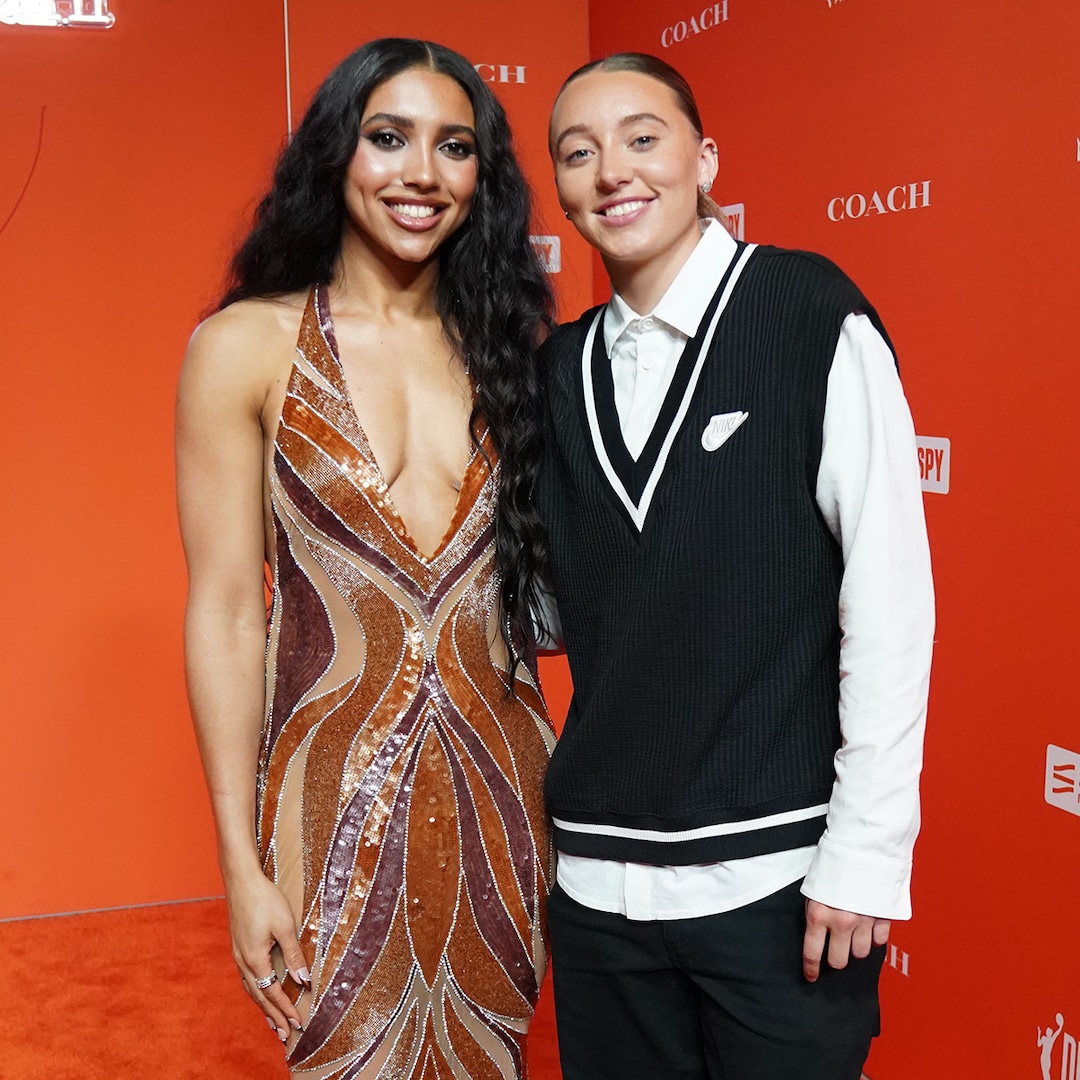 WNBA रोमांस रिपोर्ट: देखें कि अज़ी फ़ड, पैगे ब्यूकर्स, एंजेल रीज़ और अन्य ने किसके साथ मिलकर काम किया है