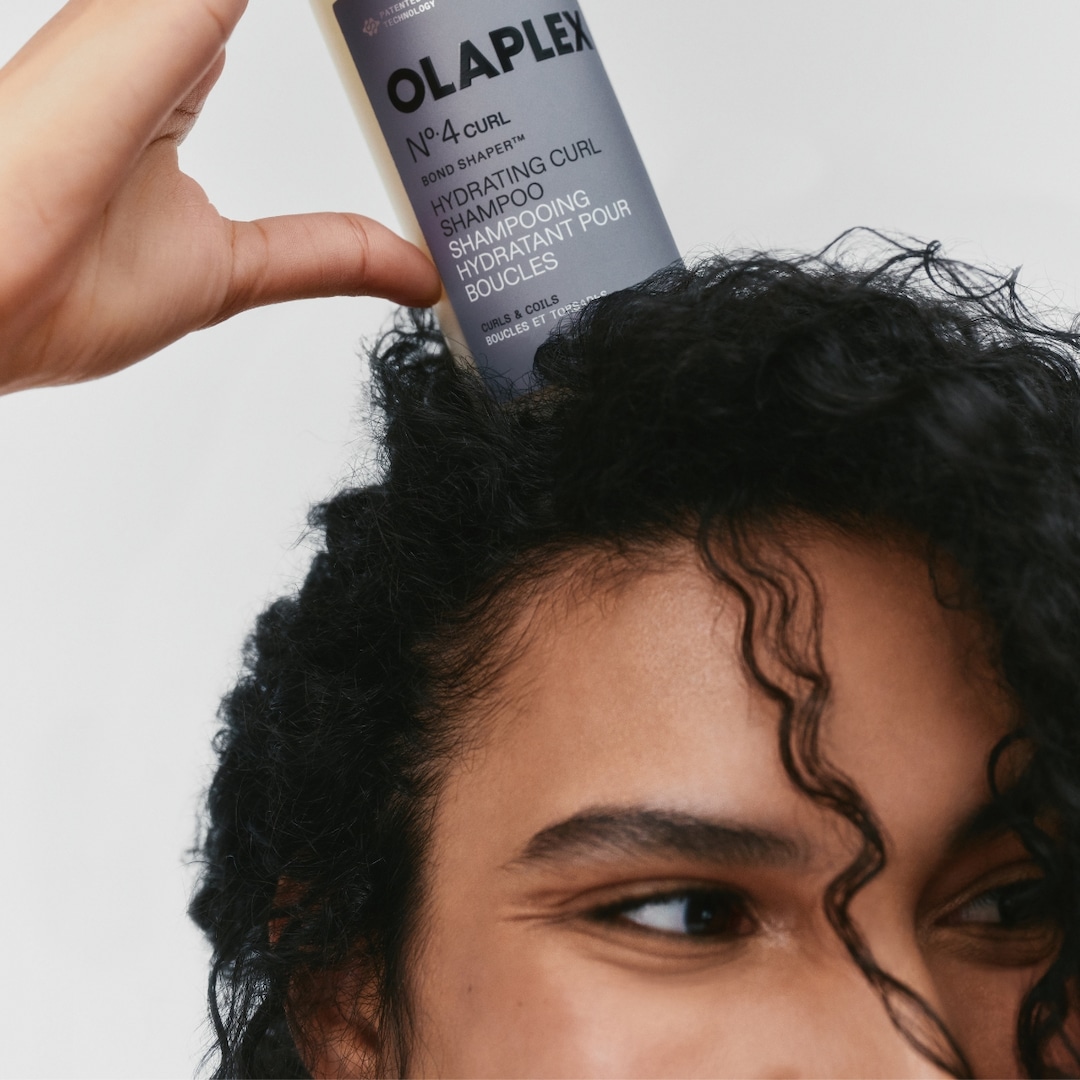 Olaplex Launches Curl Shampoo & Conditioner for Hydration + Fighting Frizz Olaplex Launches Curl Shampoo & Conditioner for Hydration + Fighting Frizz