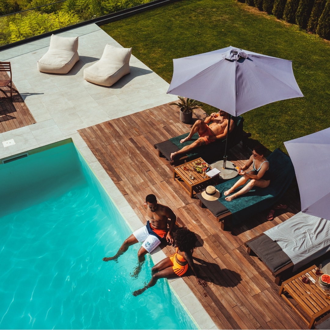 Planning a Memorial Day Weekend Trip? These Packing Travel Hacks Will Save You So Much Stress