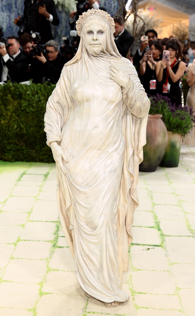 Heidi Klum arrives at Met Gala 2026 red carpet