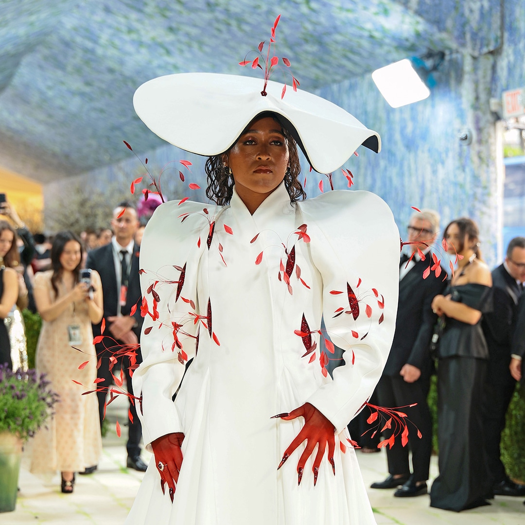 Naomi Osaka Changes Into Human Anatomy Look on Red Carpet Naomi Osaka Changes Into Human Anatomy Look on Red Carpet