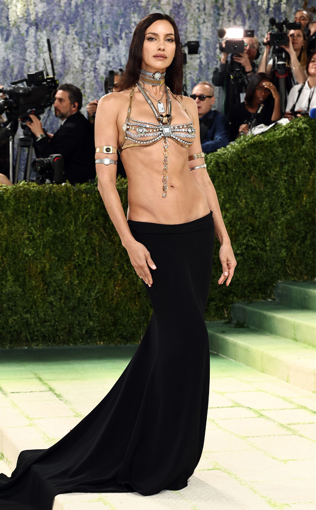 Irina Shayk arrives at Met Gala 2026 red carpet