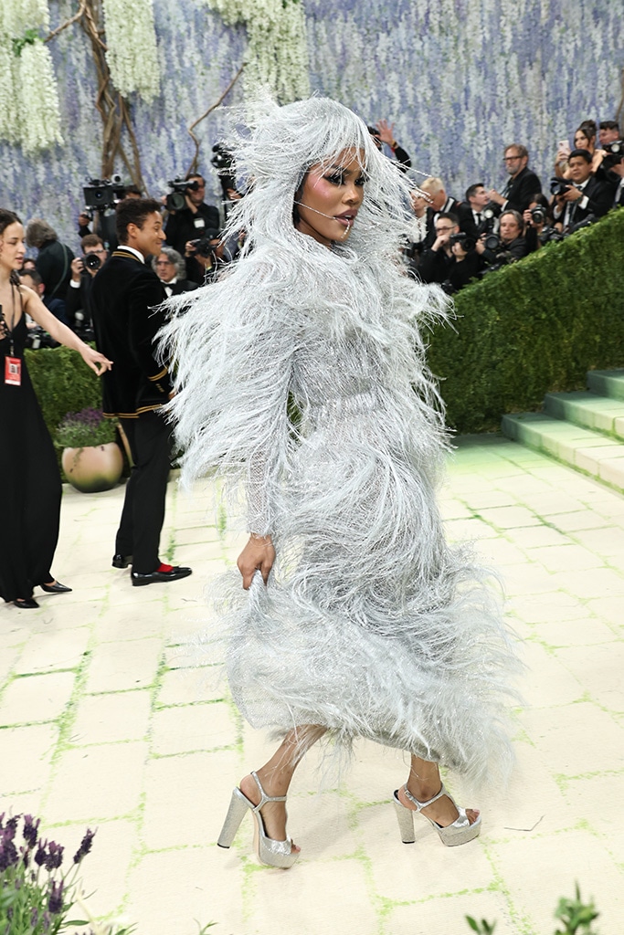 Teyana Taylor Arrives at Met Gala 2026 red carpet