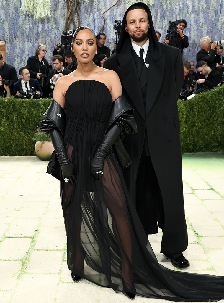 Steph Curry and Ayesha Curry arrive at the 2026 Met Gala