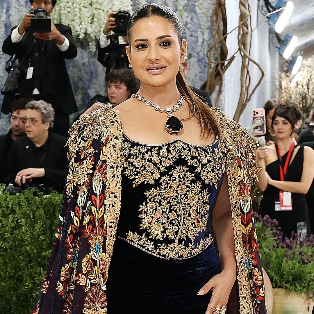 See Billionaire Sudha Reddy’s Million Necklace See Billionaire Sudha Reddy’s Million Necklace