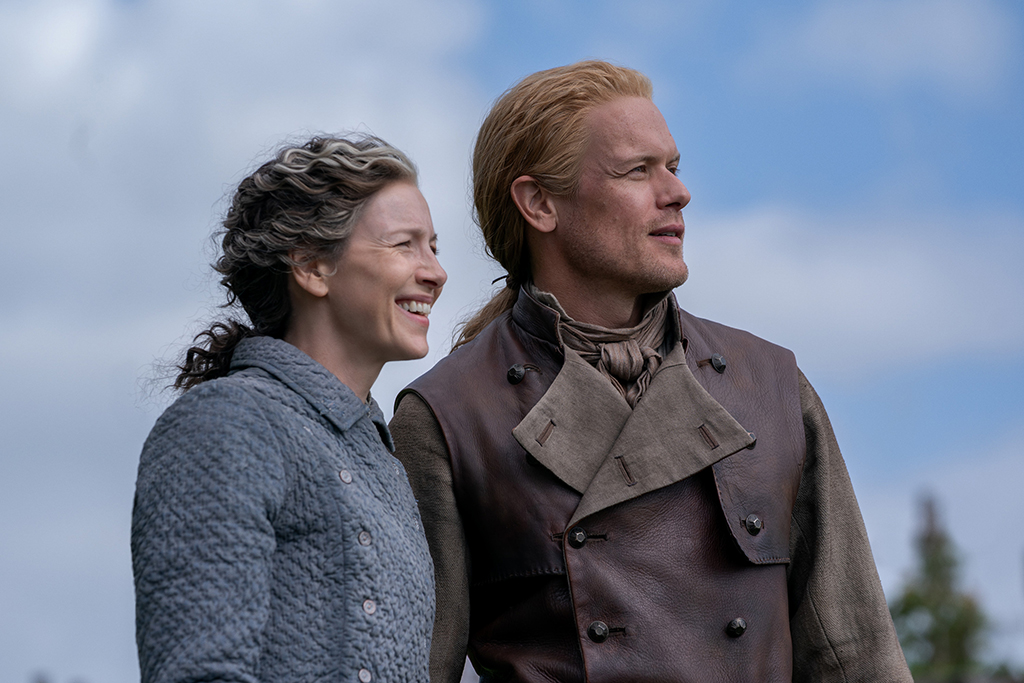 Caitríona Balfe and Sam Heughan in Outlander season 5 on Starz