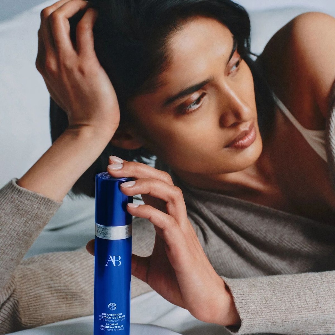 Experts Reveal How Skin Repairs Overnight Experts Reveal How Skin Repairs Overnight