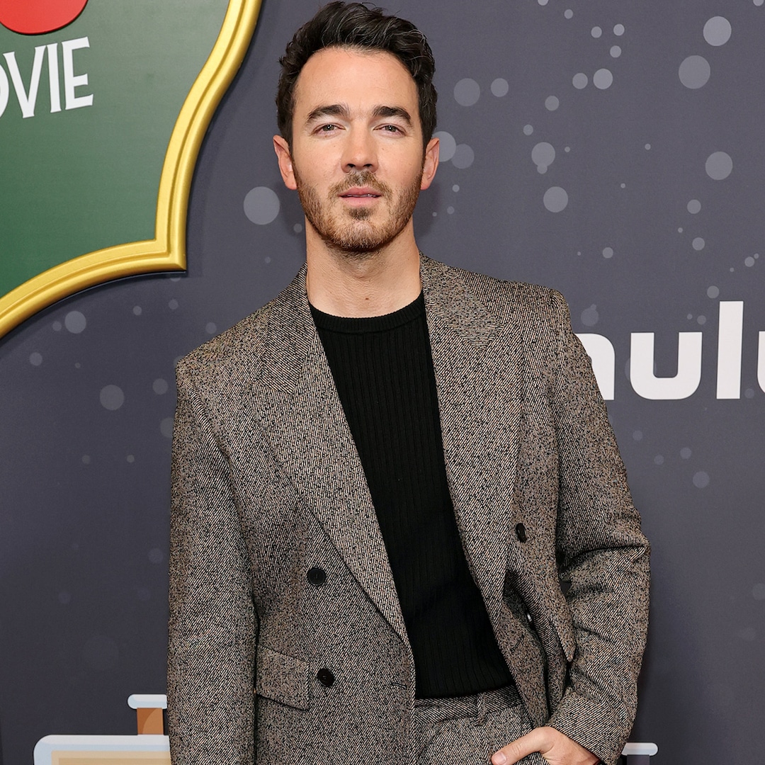 Kevin Jonas Debuts Ripped Body Transformation Kevin Jonas Debuts Ripped Body Transformation