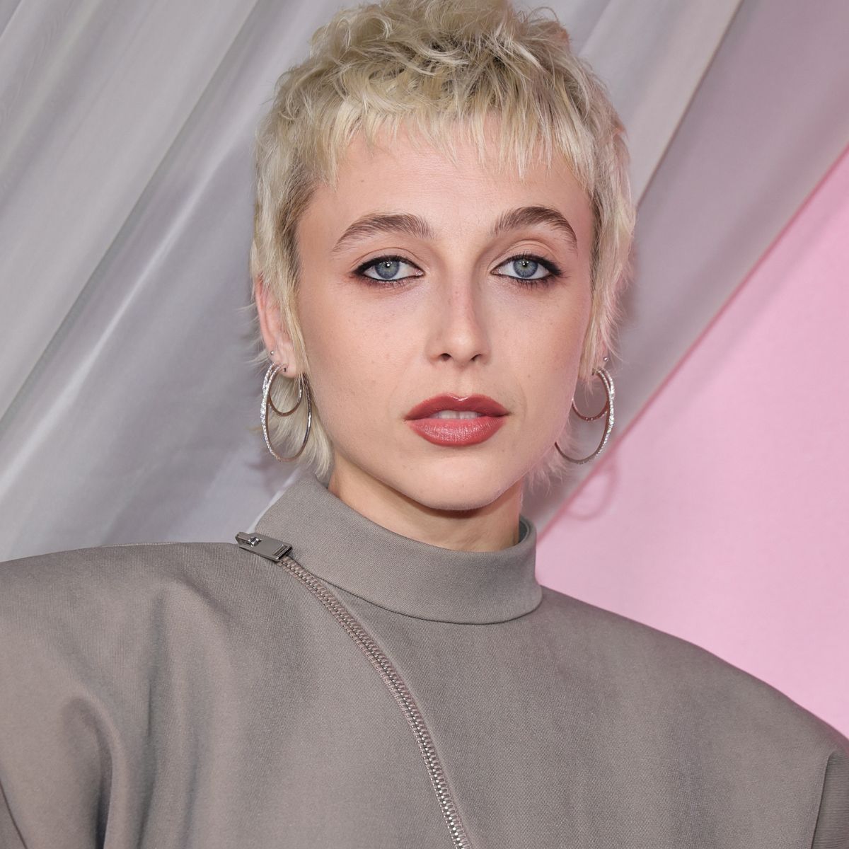 Emma Chamberlain Is Unrecognizable With Long Hair Transformation