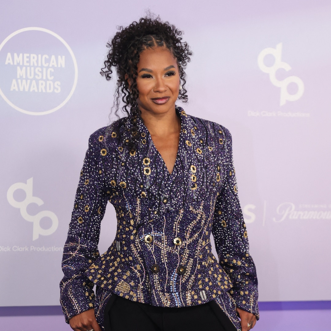 American Music Awards 2026: See All the Celebrity Red Carpet Fashion (Live Updates)