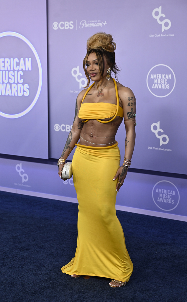 GloRilla attends the 52nd American Music Awards