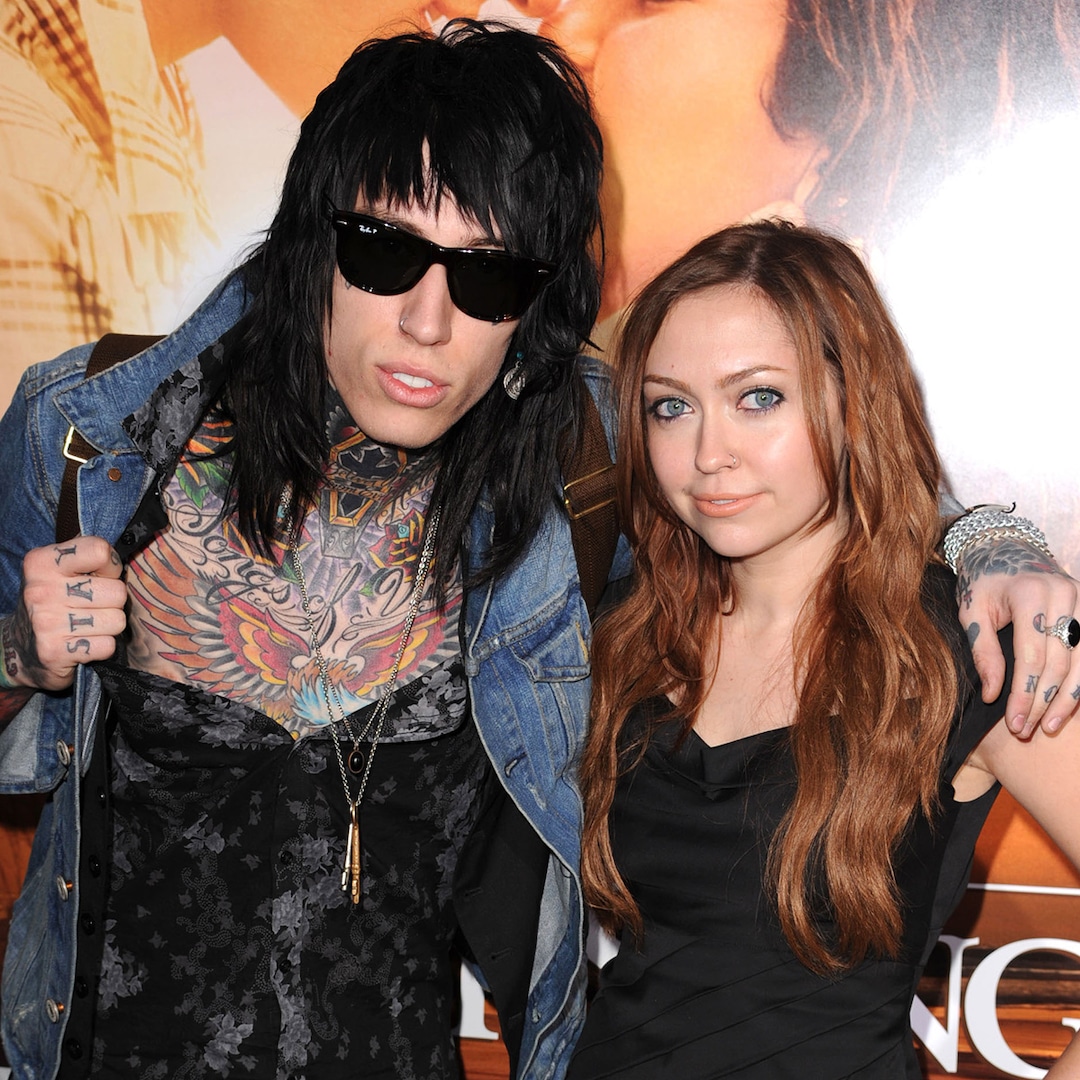 Trace Cyrus Accuses Sister Brandi Cyrus of Renting Him Moldy Home Trace Cyrus Accuses Sister Brandi Cyrus of Renting Him Moldy Home