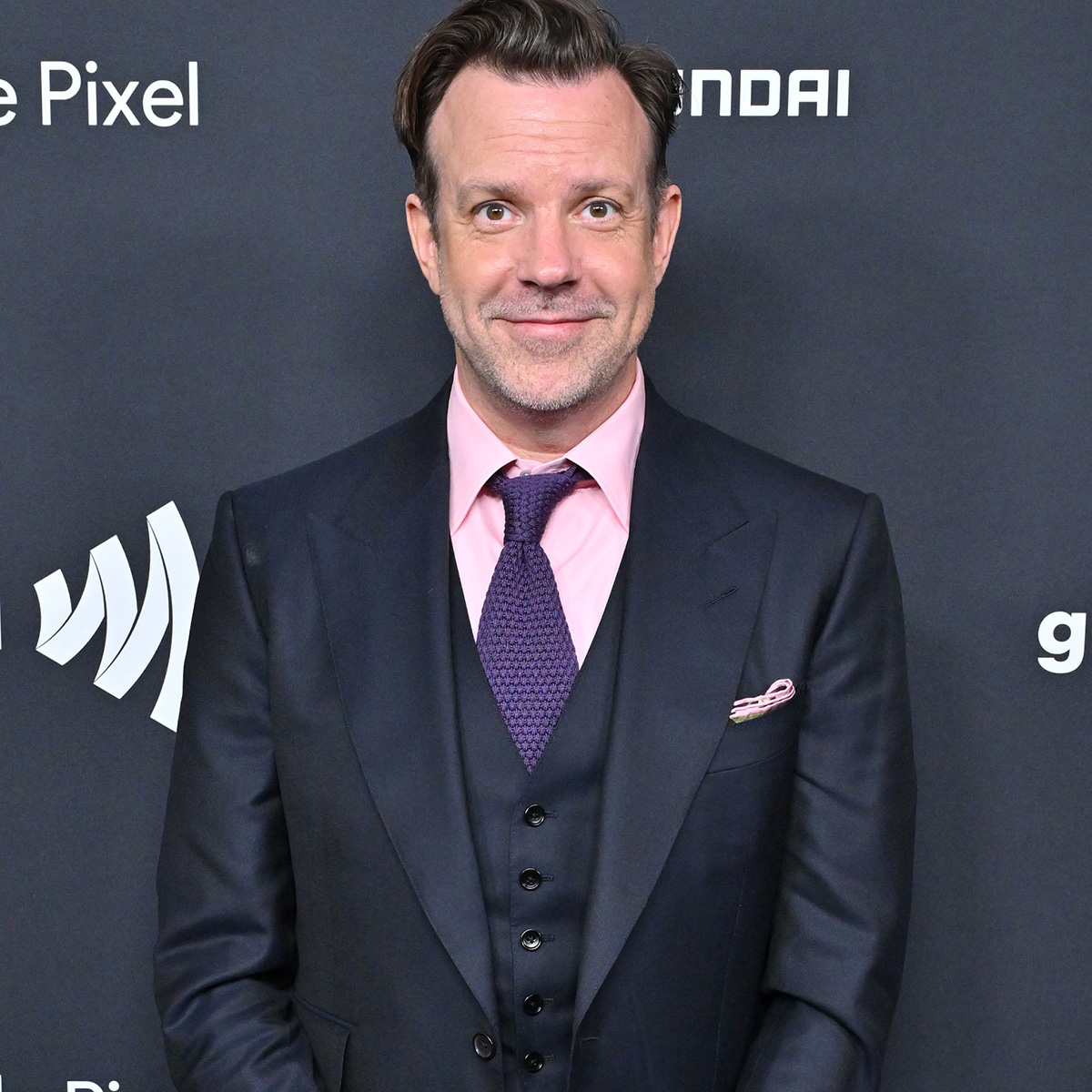 Jason Sudeikis Says Dating Too Many People Is “Daunting"